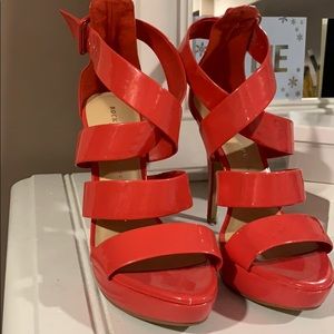 Size 9/ new no box/ great conditions/ orange